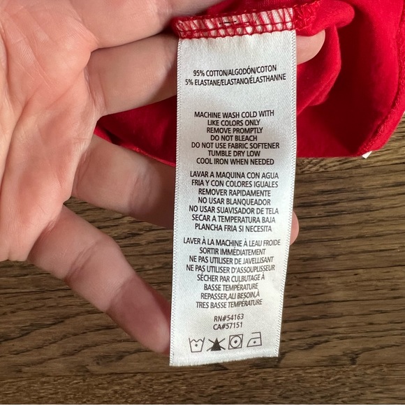 Tommy Hilfiger short sleeve logo tee - Picture 3 of 3